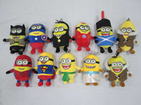 Spregevole me 3 servi con 3D osservo/uomo eccellente dei giocattoli peluche dei vendicatori/eroe eccellente, Batchman, Iron Man, Spiderman