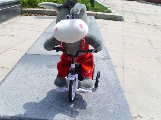 Giocattoli musicali della peluche del cotone di 100% pp, giocattolo molle del panda animale elettronico della bicicletta