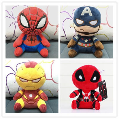i giocattoli svegli della peluche del fumetto di 20cm si meravigliano le action figure farcite gruppo dei vendicatori
