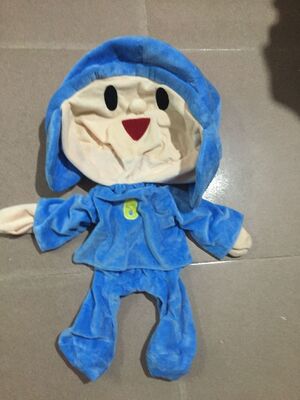 La pelle animale enorme della peluche dei nuovi servi del fumetto gioca la grande pelle dei giocattoli di grande dimensione