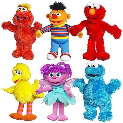 La grande peluche a 20 pollici rossa di Elmo del Sesame Street ha farcito i giocattoli per i regali di promozione