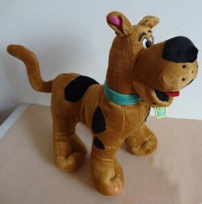 Animali farciti del fumetto della peluche di doo scooby adorabile dei giocattoli nella posa stante