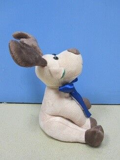 La grande peluche di Natale gioca gli animali farciti renna/delle alci con il nastro